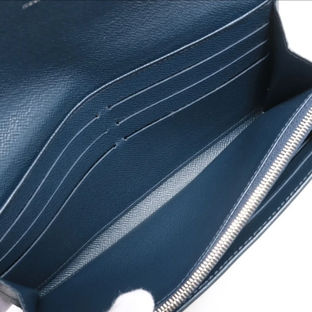 Authentic Louis Vuitton Epi Sarah Wallet - Picture 10 of 12